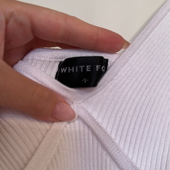 WHITE FOX BODYCON DRESS - Picture 2 of 2